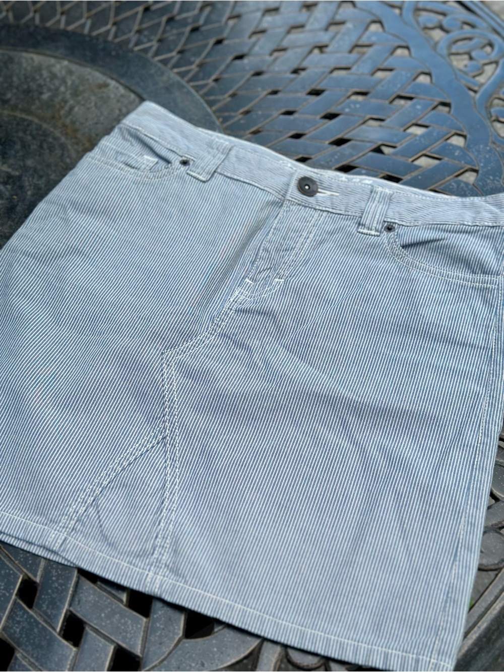 Tommy Hilfiger Denim Mini Skirt Blue White Stripe Size 6 Railroad Stripe